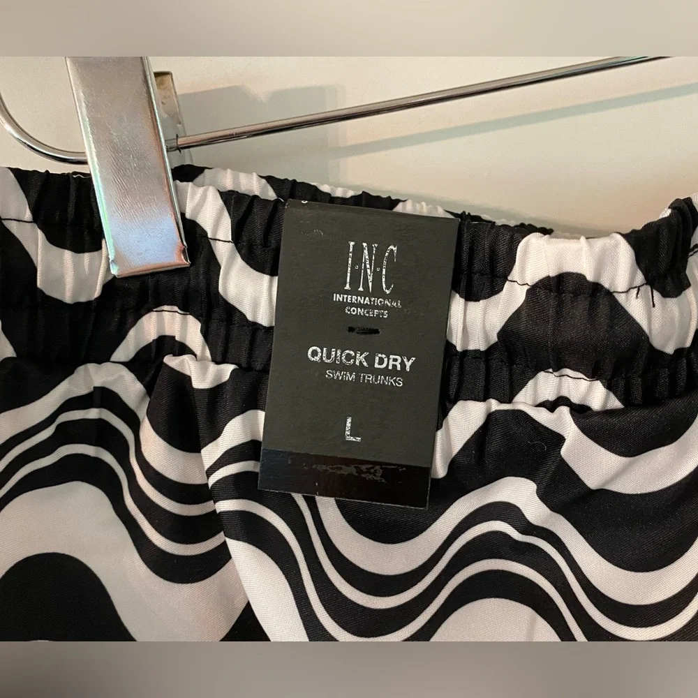 SOLD INC International Concepts Men's Wave-Print Swim Shorts Black L NWT - Picture 9 of 11